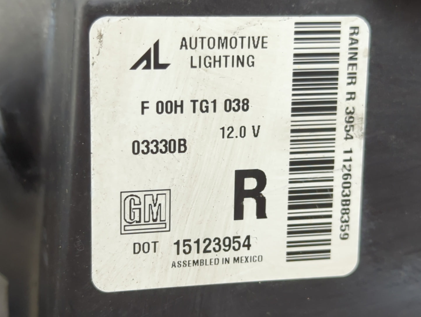 2004-2007 Buick Rainier Passenger Right Oem Head Light Headlight Lamp - Oemusedautoparts1.com