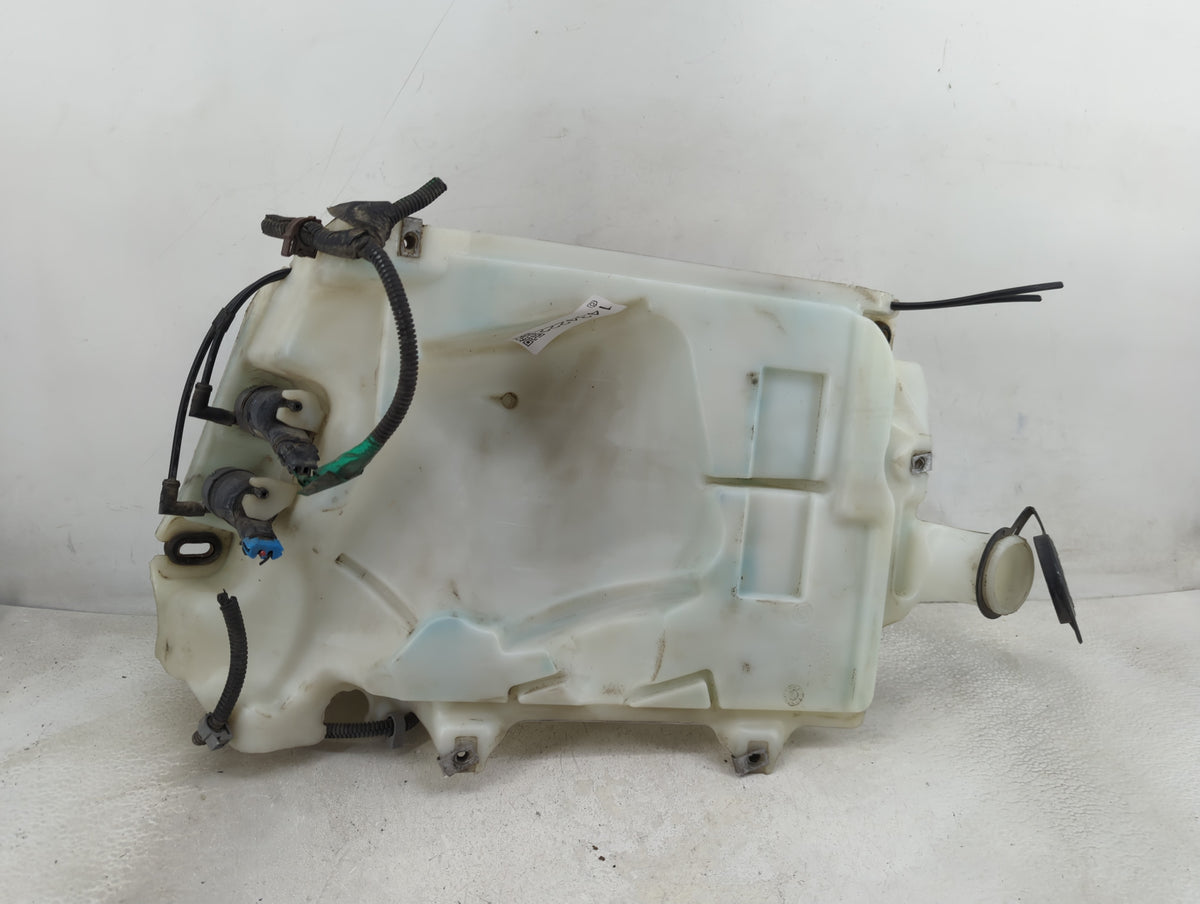 2004-2007 Buick Rainier Windshield Washer Fluid Reservoir Bottle Oem 1434222 - Oemusedautoparts1.com