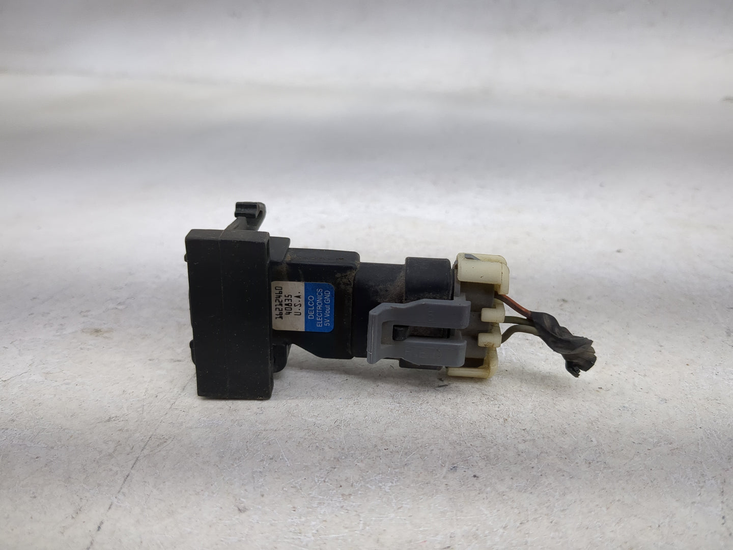 2004-2007 Buick Rainier Mass Air Flow Meter Maf 1486040 - Oemusedautoparts1.com