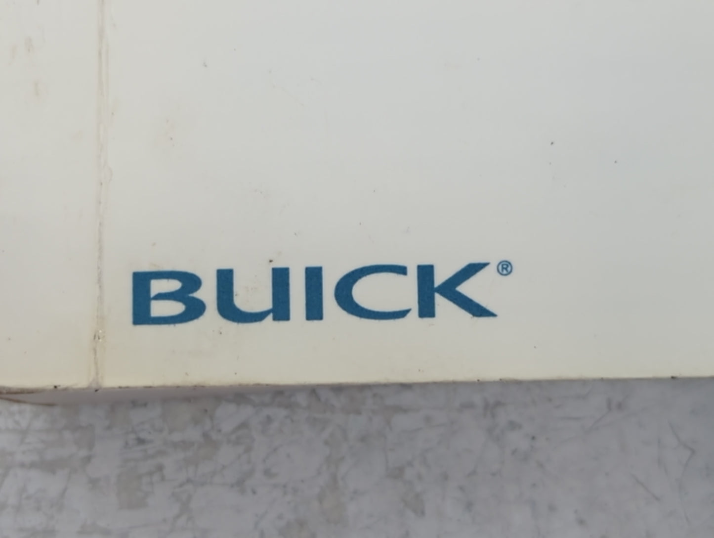 2004 Buick Rainier Owners Manual Book Guide OEM Used Auto Parts - Oemusedautoparts1.com