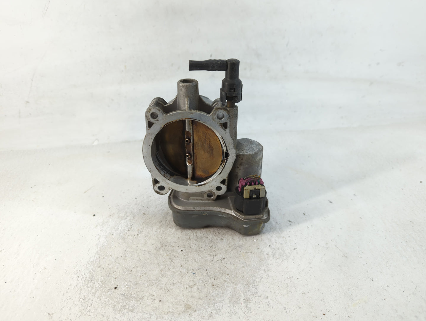 2004-2007 Buick Rainier Throttle Body P/N:22303F0569 Fits Fits 2003 2004 2005 2006 2007 OEM Used Auto Parts - Oemusedautopar