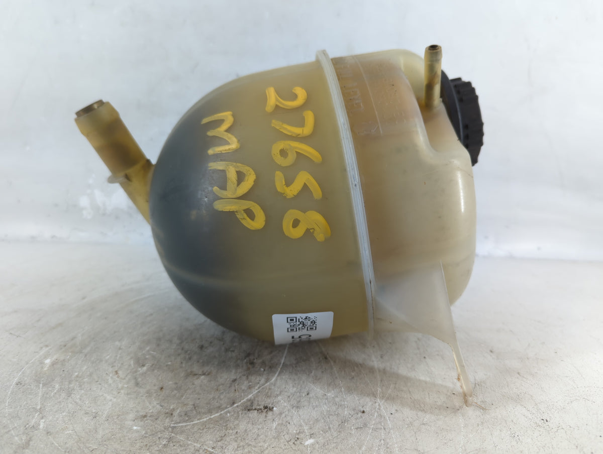 2004-2007 Buick Rainier Radiator Coolant Overflow Expansion Tank Bottle 774565 - Oemusedautoparts1.com