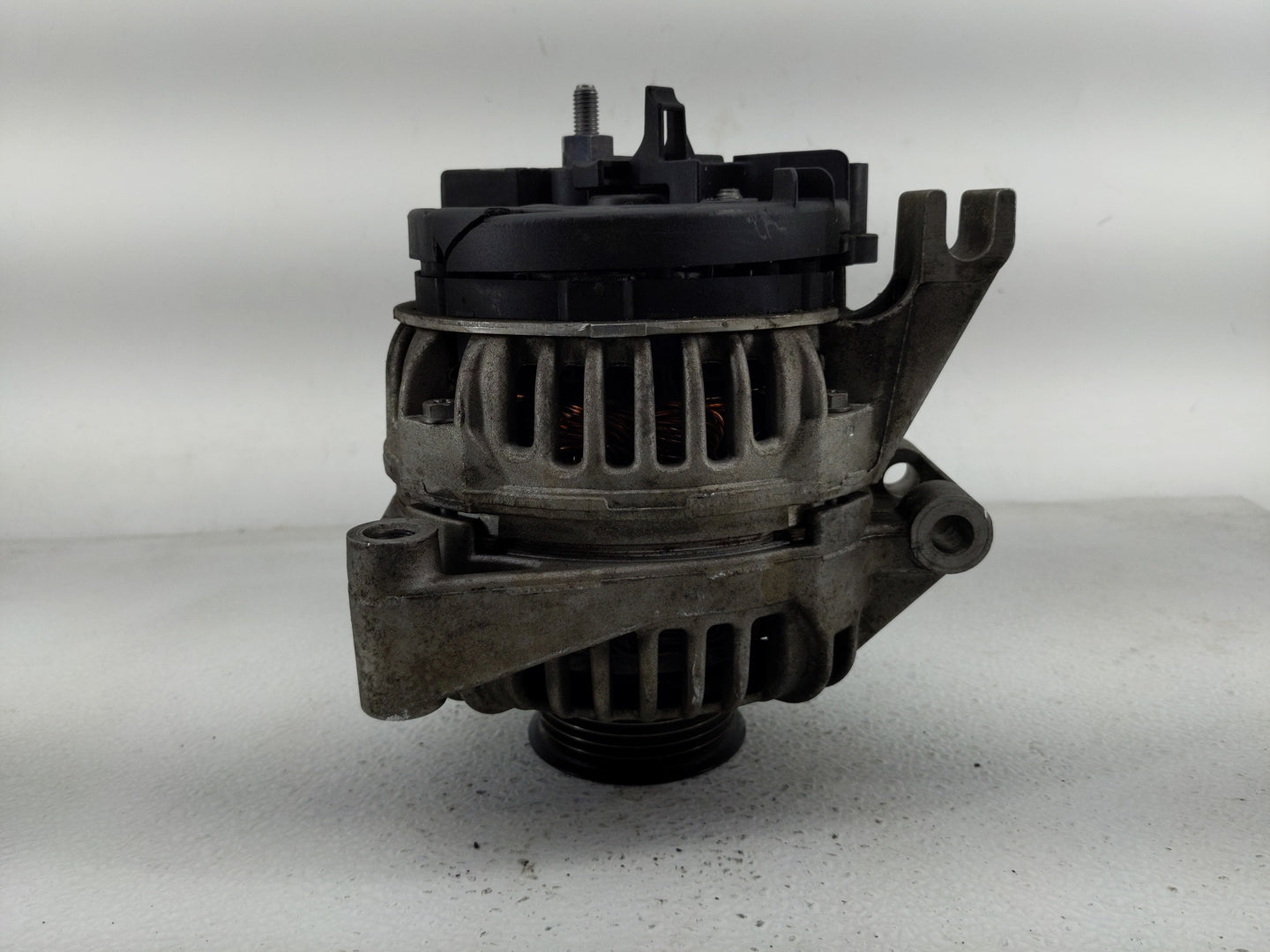 2003-2004 Buick Regal Alternator Replacement Generator Charging Assembly Engine OEM P/N:0 124 415 035 Fits Fits 2003 2004 20