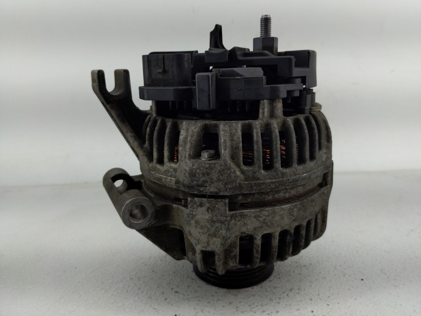 2003-2004 Buick Regal Alternator Replacement Generator Charging Assembly Engine OEM P/N:0 124 415 035 Fits Fits 2003 2004 20