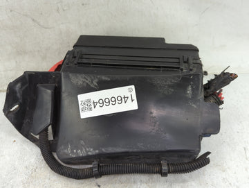 2000-2004 Buick Regal Fusebox Fuse Box Panel Relay Module Fits Fits 2000 2001 2002 2003 2004 2005 OEM Used Auto Parts - Oemu