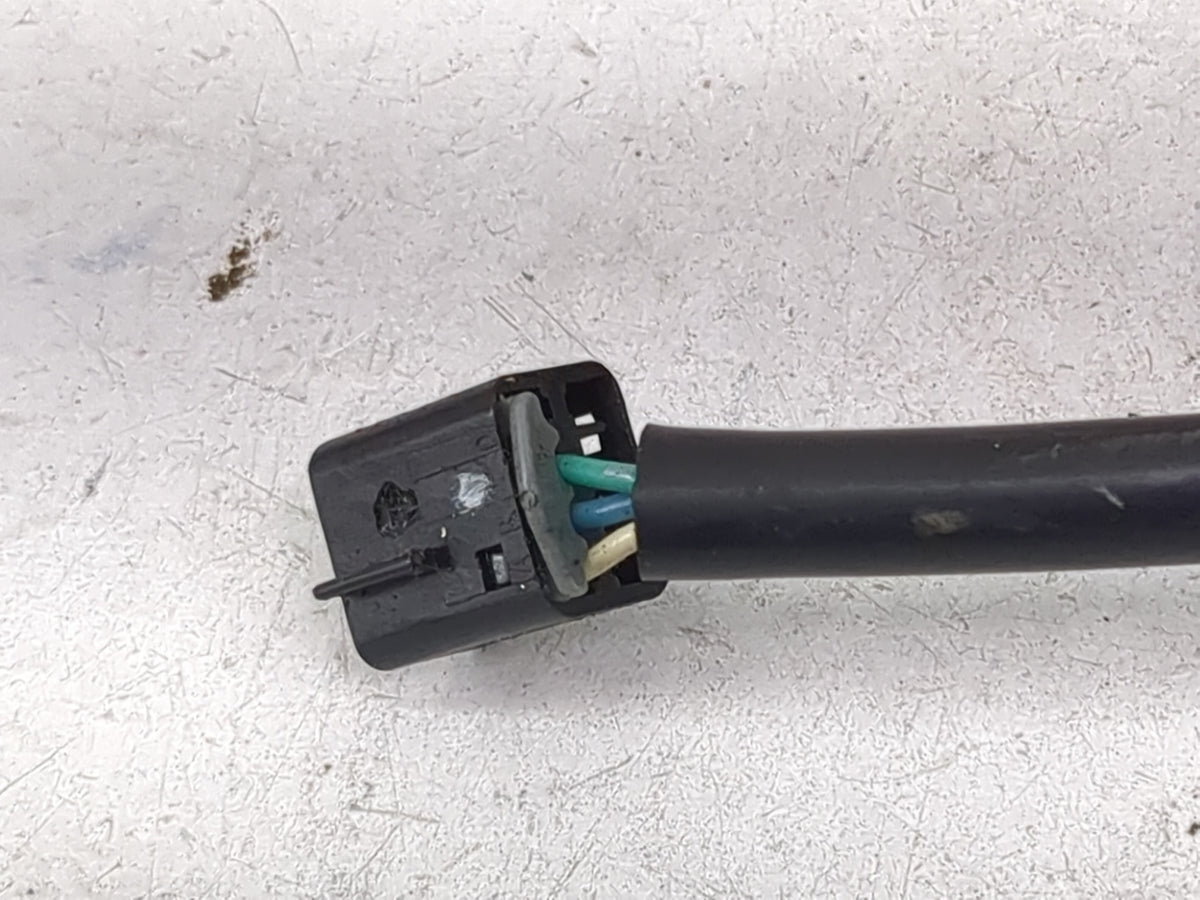 2003-2004 Buick Regal Driver Side View Mirror - Left Door Mirror OEM Used - Oemusedautoparts1.com