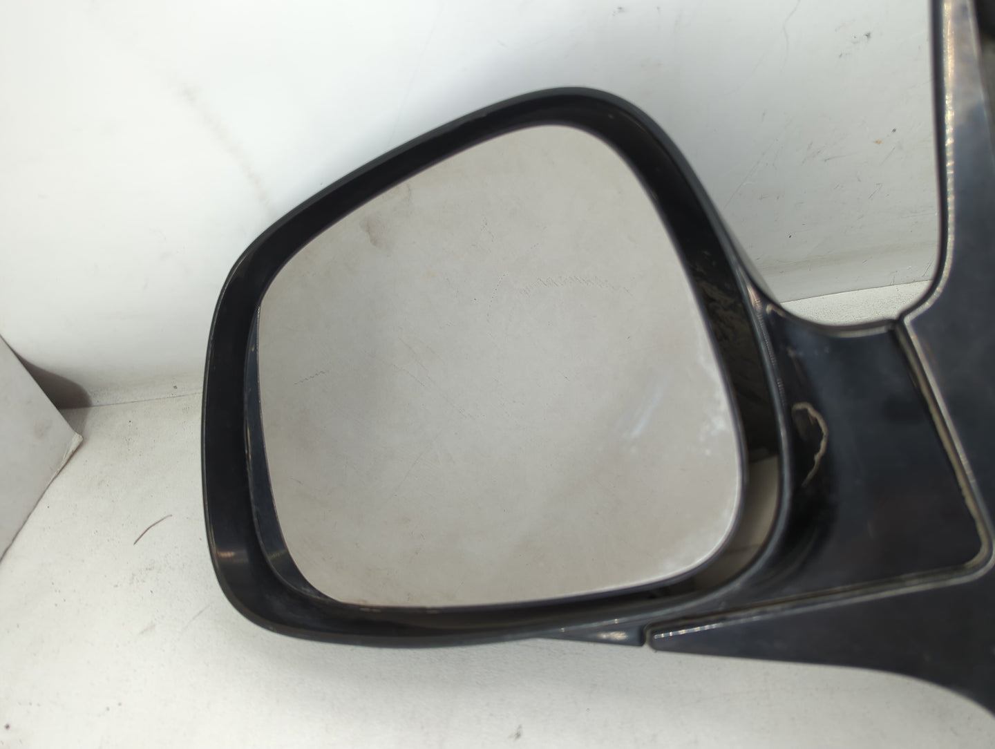 2002-2007 Buick Rendezvous Driver Side View Mirror - Left Door Mirror OEM Used - Oemusedautoparts1.com