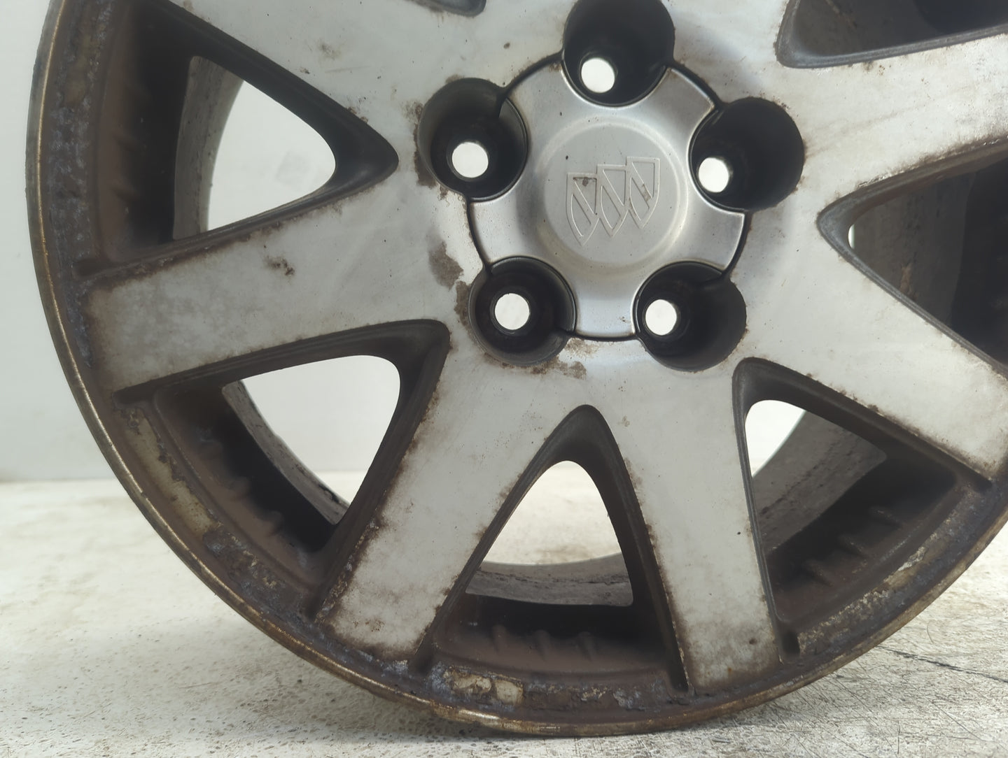 2002-2004 Buick Rendezvous Oem Wheel Rim 1126444 - Oemusedautoparts1.com