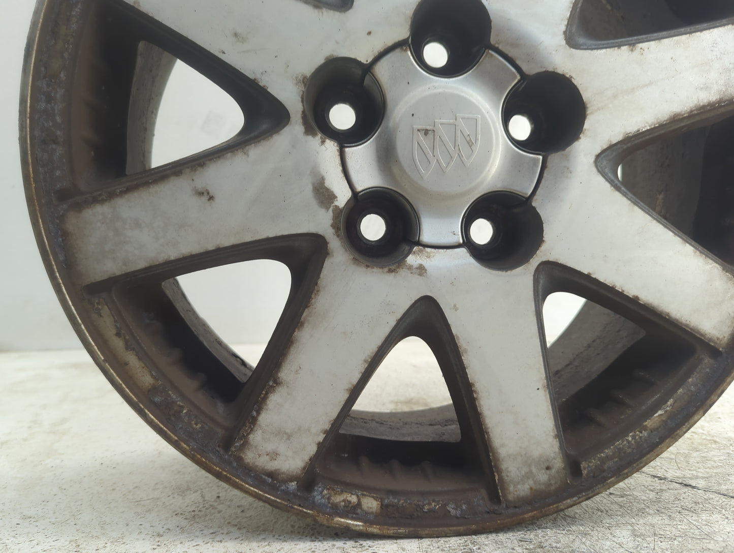 2002-2004 Buick Rendezvous Oem Wheel Rim 1126444 - Oemusedautoparts1.com