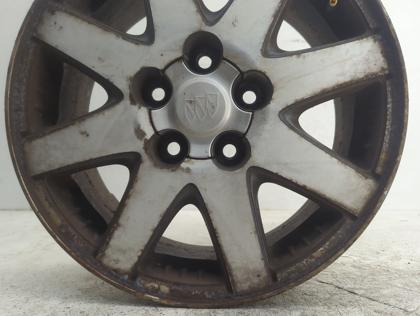 2002-2004 Buick Rendezvous Oem Wheel Rim 1126444 - Oemusedautoparts1.com