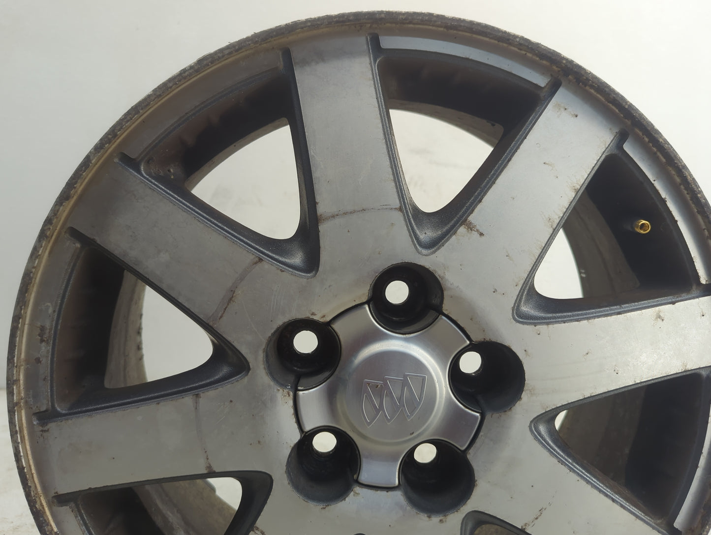 2002-2004 Buick Rendezvous Oem Wheel Rim 1126447 - Oemusedautoparts1.com