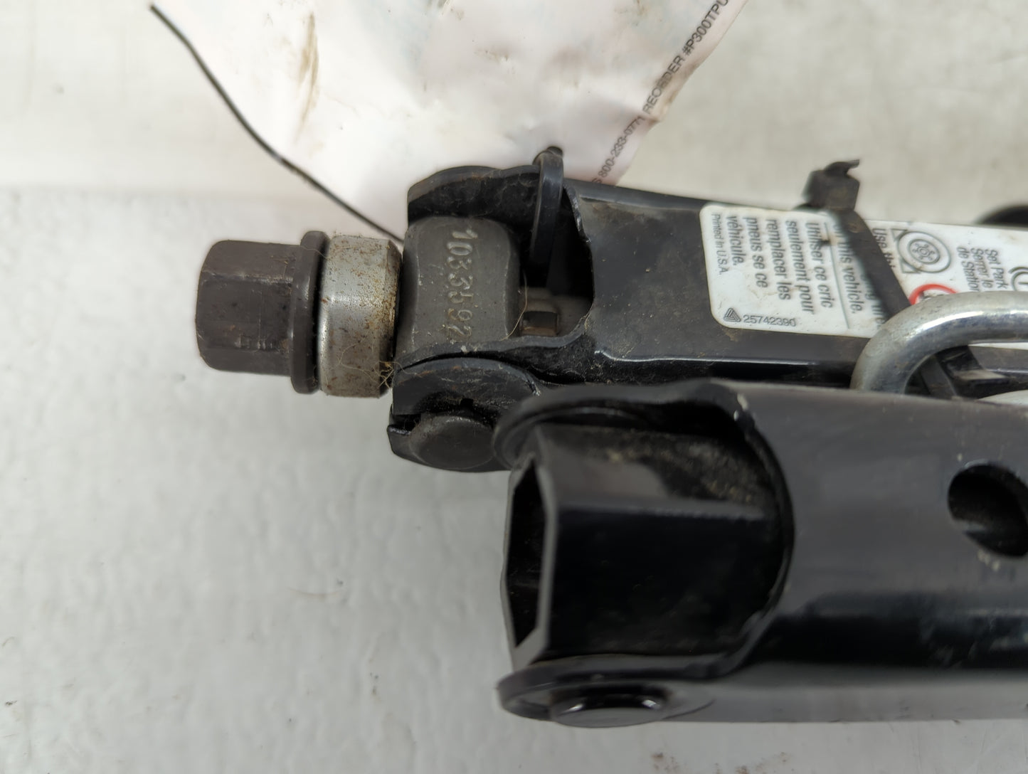 2004 Buick Rendezvous Spare Scissor Car Jack - Oemusedautoparts1.com
