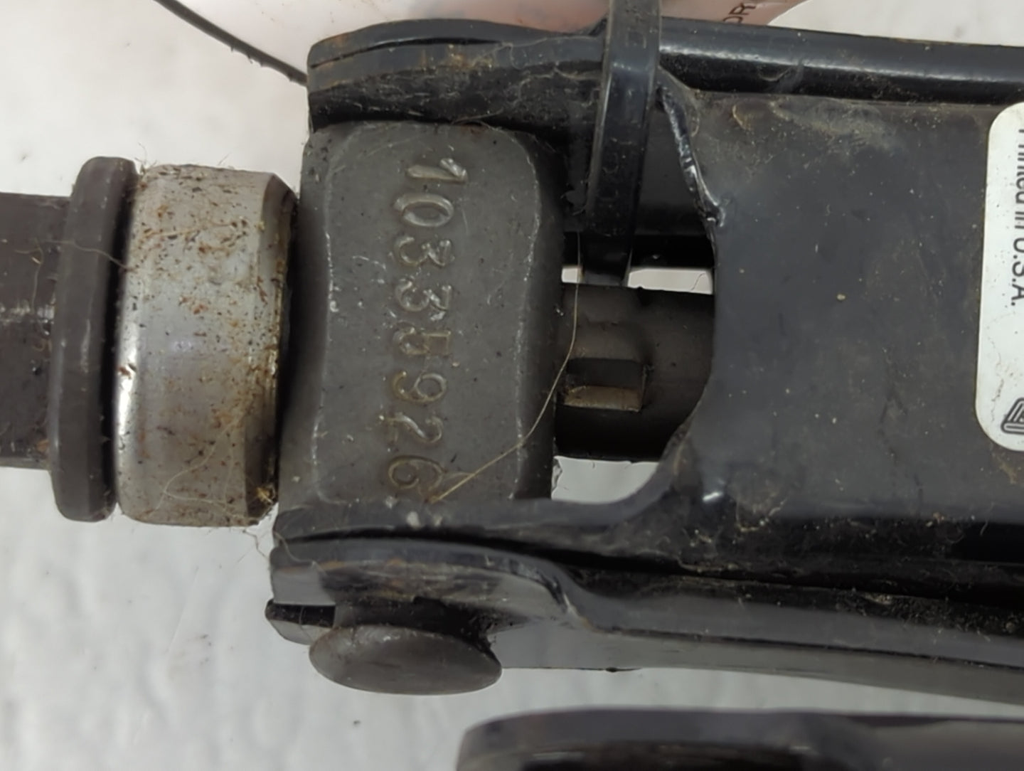 2004 Buick Rendezvous Spare Scissor Car Jack - Oemusedautoparts1.com