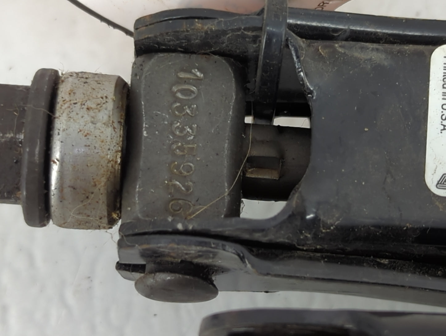 2004 Buick Rendezvous Spare Scissor Car Jack - Oemusedautoparts1.com