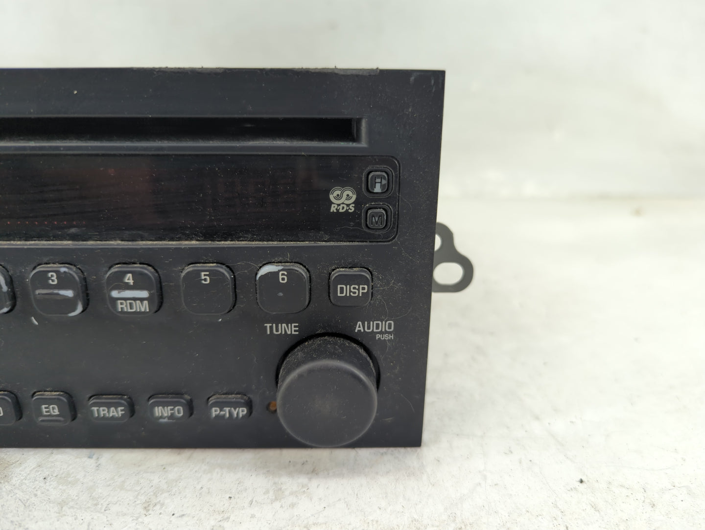 2004-2006 Buick Rendezvous Radio AM FM Cd Player Receiver Replacement Fits Fits 2004 2005 2006 OEM Used Auto Parts - Oemused