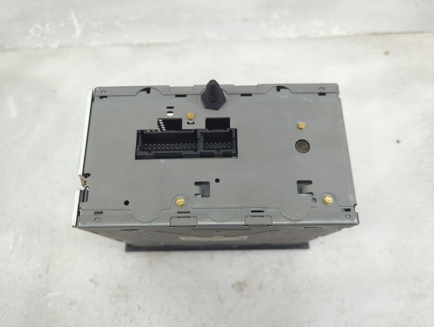 2004-2006 Buick Rendezvous Radio AM FM Cd Player Receiver Replacement Fits Fits 2004 2005 2006 OEM Used Auto Parts - Oemused