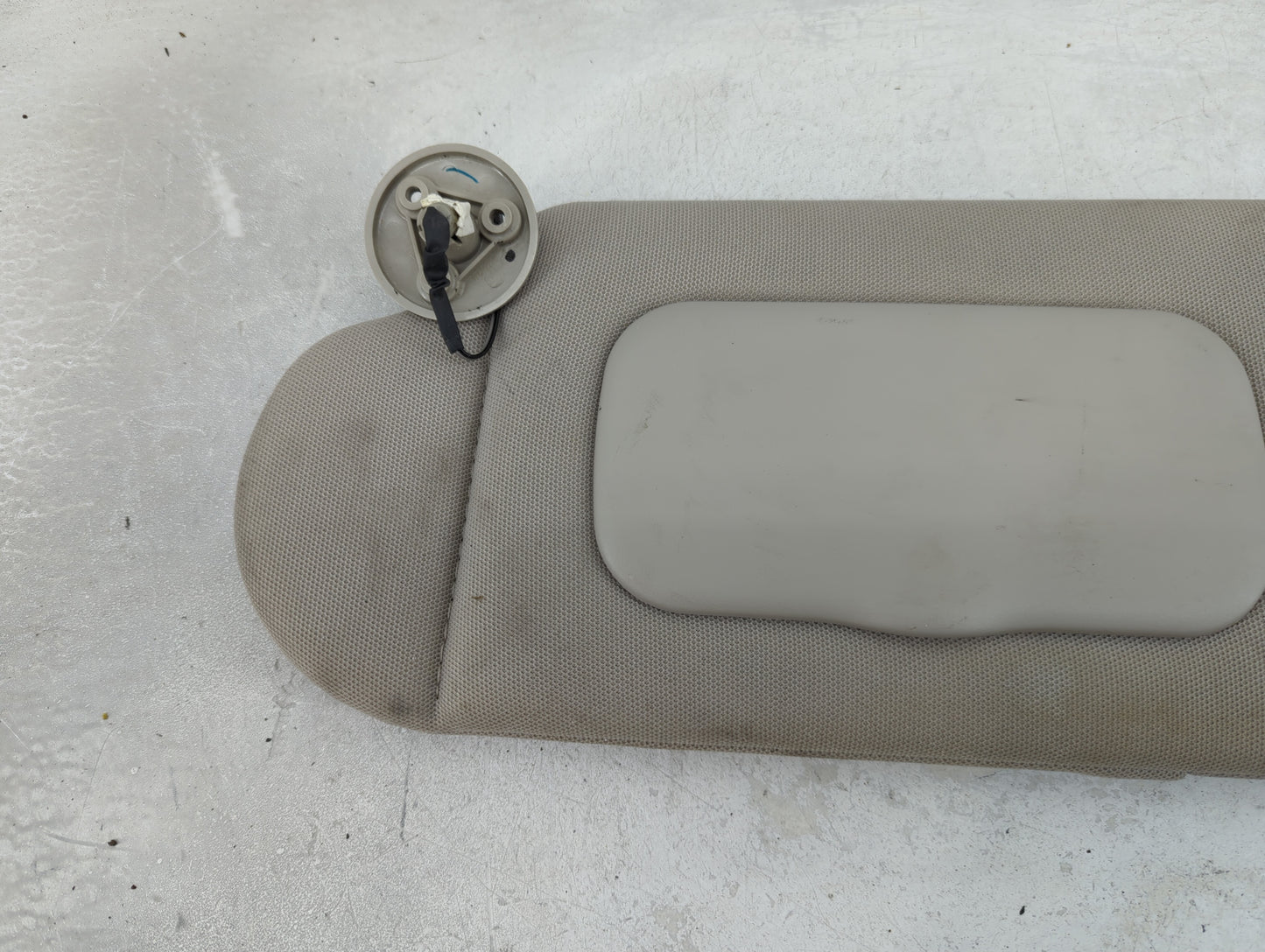 2002-2007 Buick Rendezvous Sun Visor Shade Replacement Driver Left Mirror Fits Fits 2001 2002 2003 2004 2005 2006 2007 OEM U