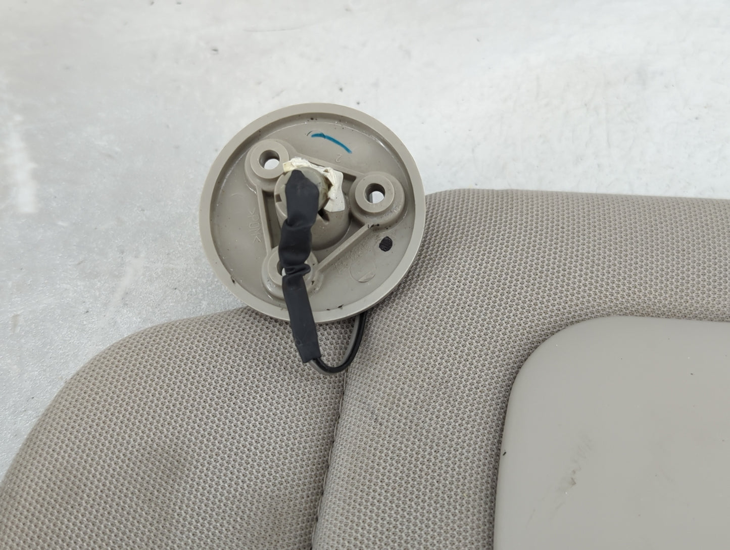 2002-2007 Buick Rendezvous Sun Visor Shade Replacement Driver Left Mirror Fits Fits 2001 2002 2003 2004 2005 2006 2007 OEM U
