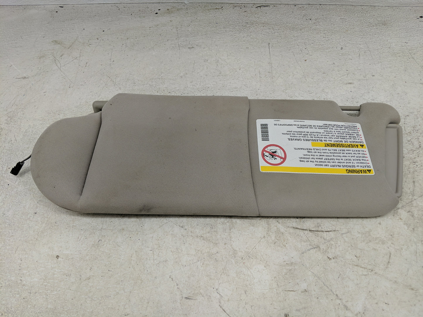 2002-2007 Buick Rendezvous Sun Visor Shade Replacement Passenger Right Mirror Fits Fits 2001 2002 2003 2004 2005 2006 2007 O