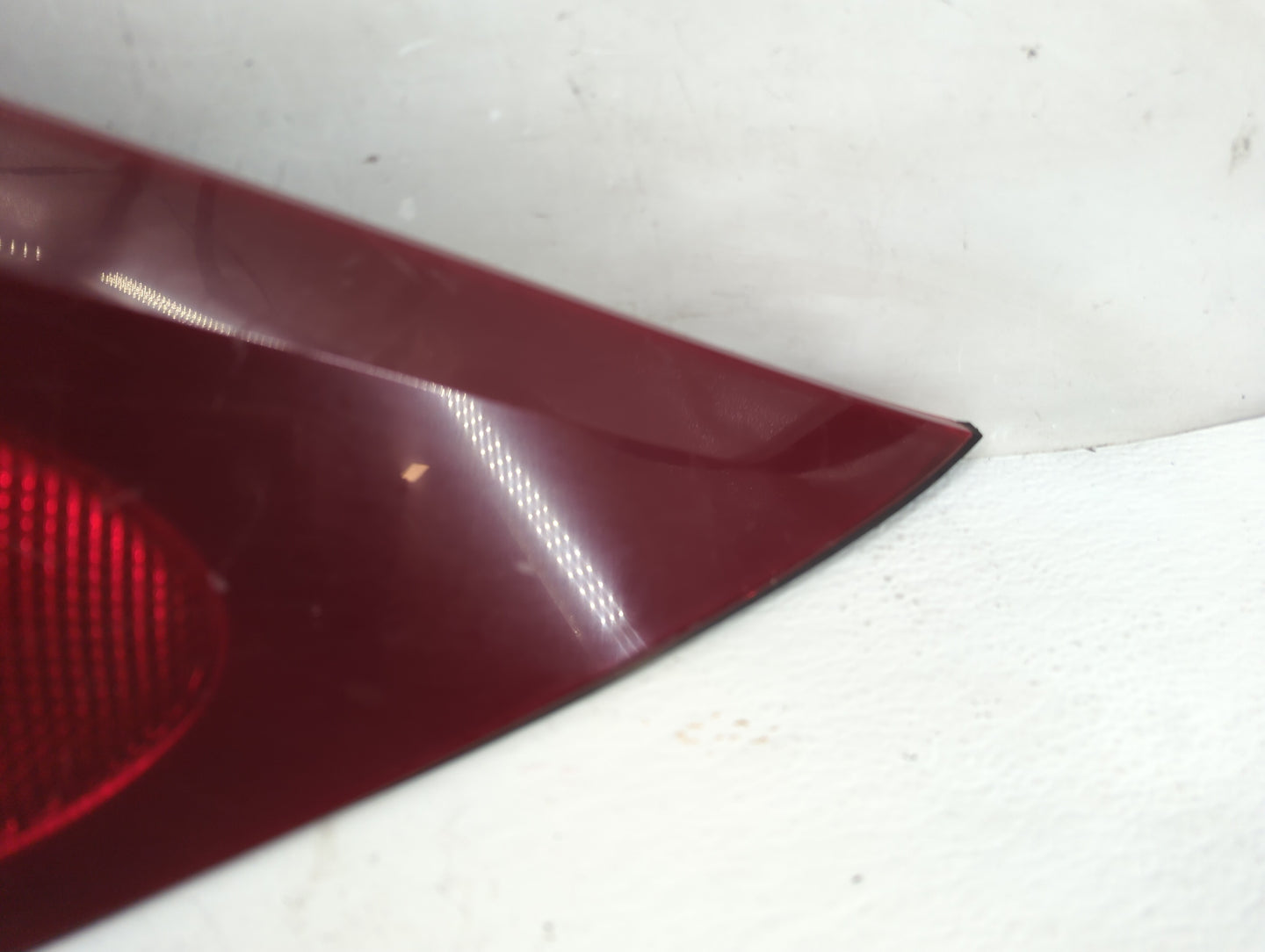 2004-2007 Buick Rendezvous Tail Light Assembly Passenger Right OEM Fits Fits 2004 2005 2006 2007 OEM Used Auto Parts - Oemus