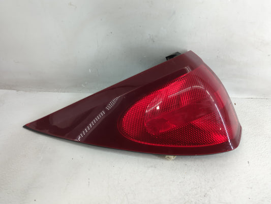 2004-2007 Buick Rendezvous Tail Light Assembly Driver Left OEM P/N:10352230 Fits Fits 2004 2005 2006 2007 OEM Used Auto Part