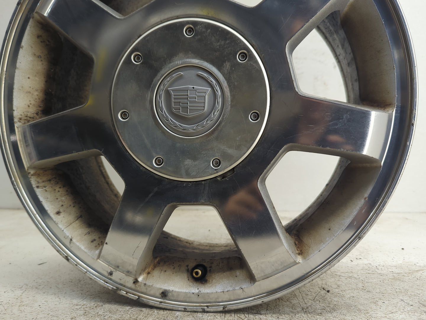 2004-2007 Cadillac Cts Oem Wheel Rim - Oemusedautoparts1.com