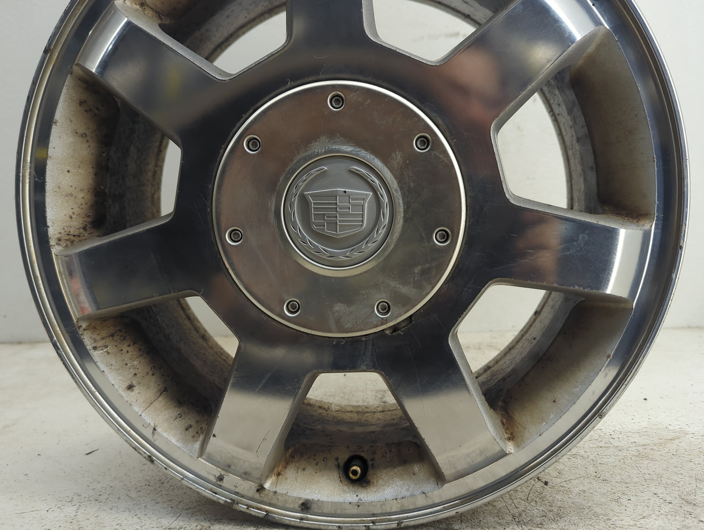 2004-2007 Cadillac Cts Oem Wheel Rim - Oemusedautoparts1.com