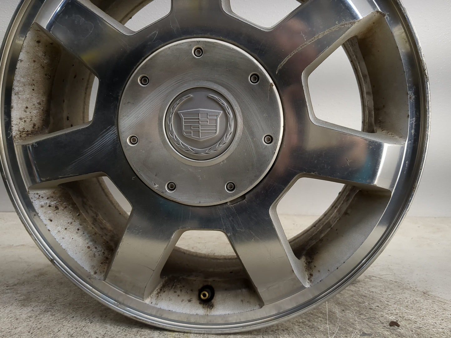 2003-2004 Cadillac Cts Oem Wheel Rim - Oemusedautoparts1.com
