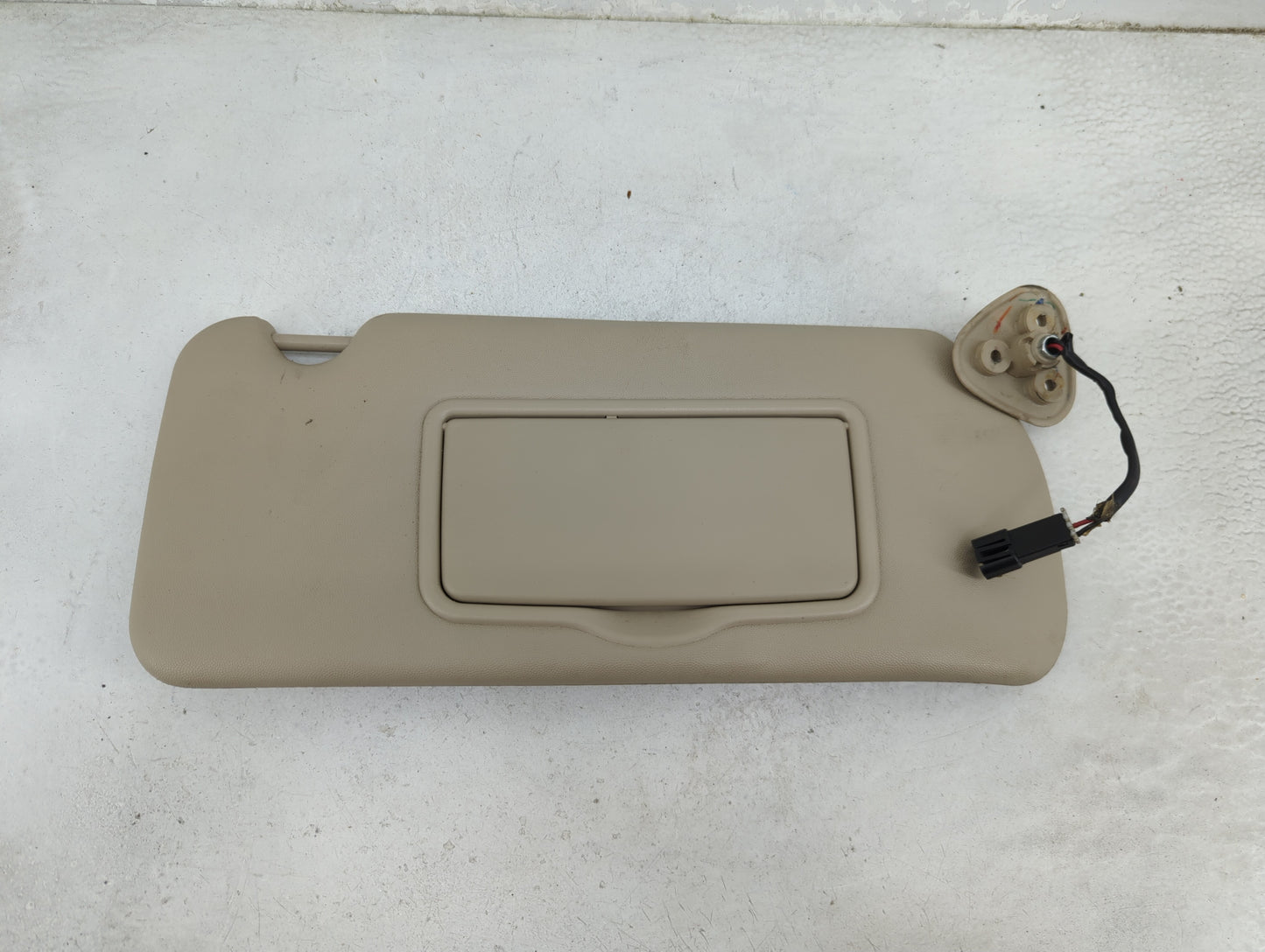 2003-2007 Cadillac Cts Sun Visor Shade Replacement Passenger Right Mirror Fits Fits 2003 2004 2005 2006 2007 OEM Used Auto P