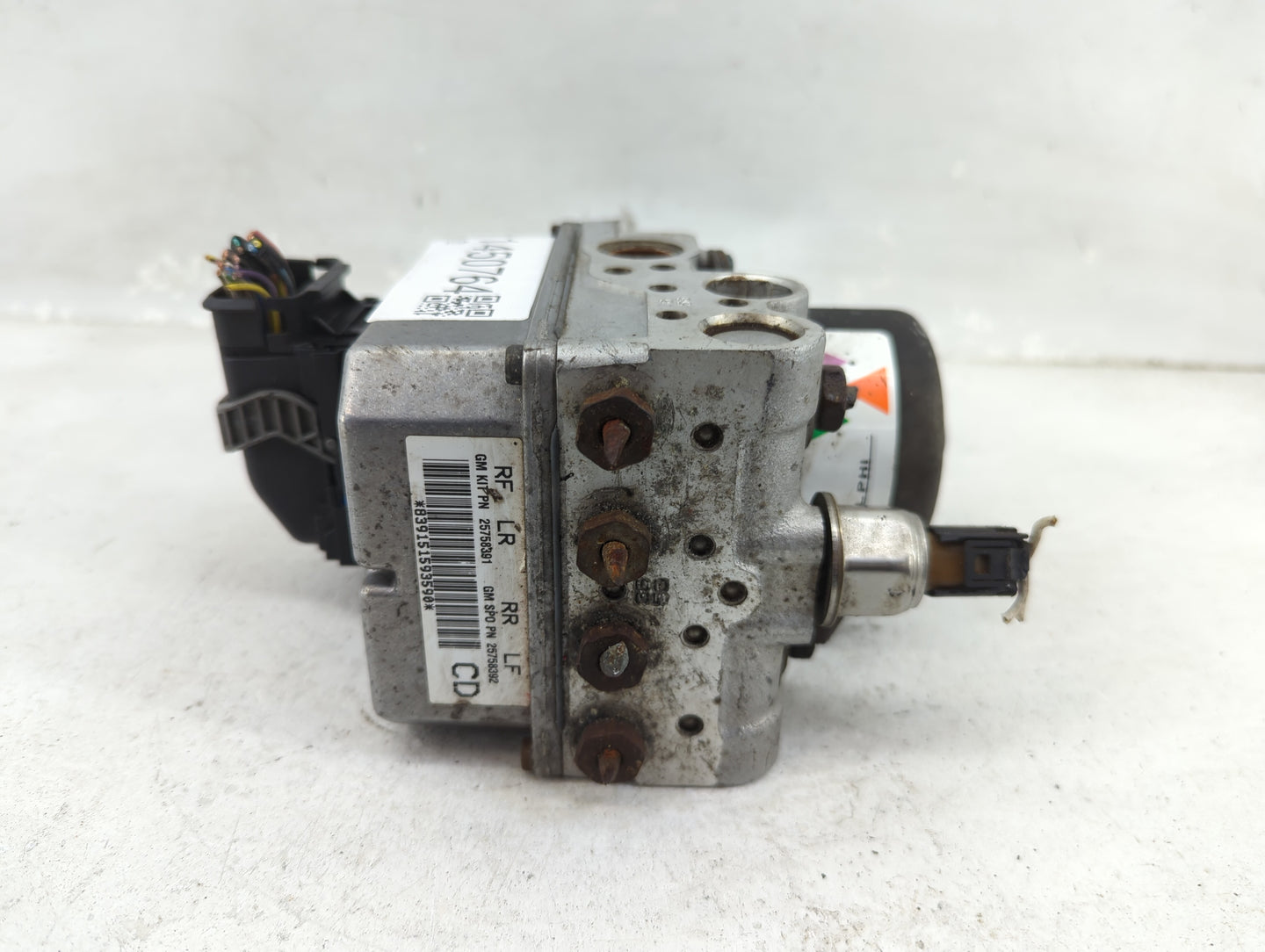 2004 Cadillac Cts ABS Pump Control Module Replacement P/N:25758391 Fits OEM Used Auto Parts - Oemusedautoparts1.com