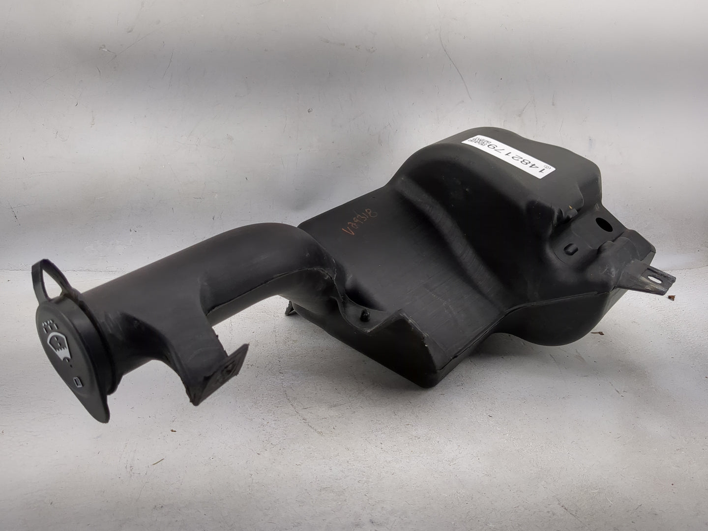 2003-2007 Cadillac Cts Windshield Washer Fluid Reservoir Bottle 1482179 - Oemusedautoparts1.com