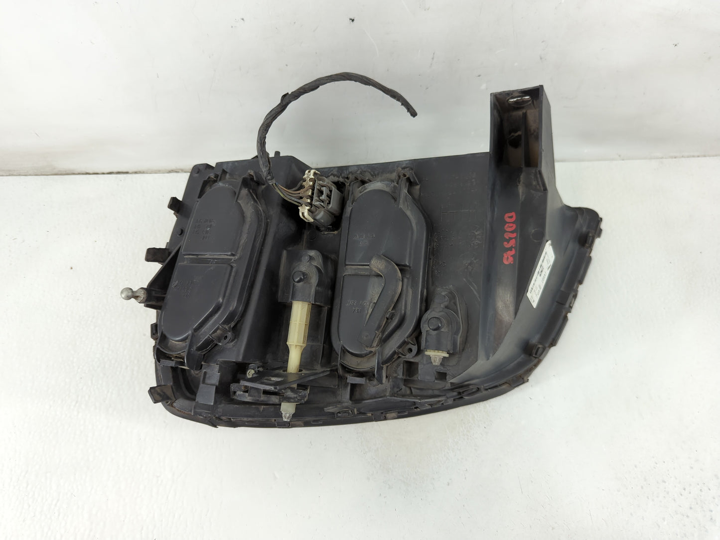 2004-2005 Cadillac Deville Passenger Right Oem Head Light Headlight Lamp - Oemusedautoparts1.com