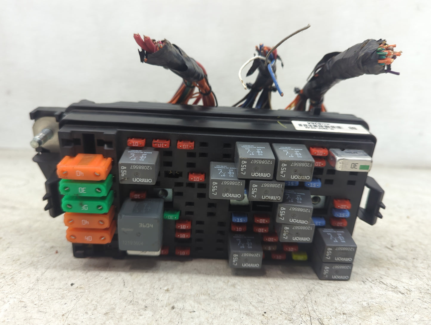 2004 Cadillac Deville Fusebox Fuse Box Panel Relay Module P/N:12-2903-02:42 15448284 Fits OEM Used Auto Parts - Oemusedautop