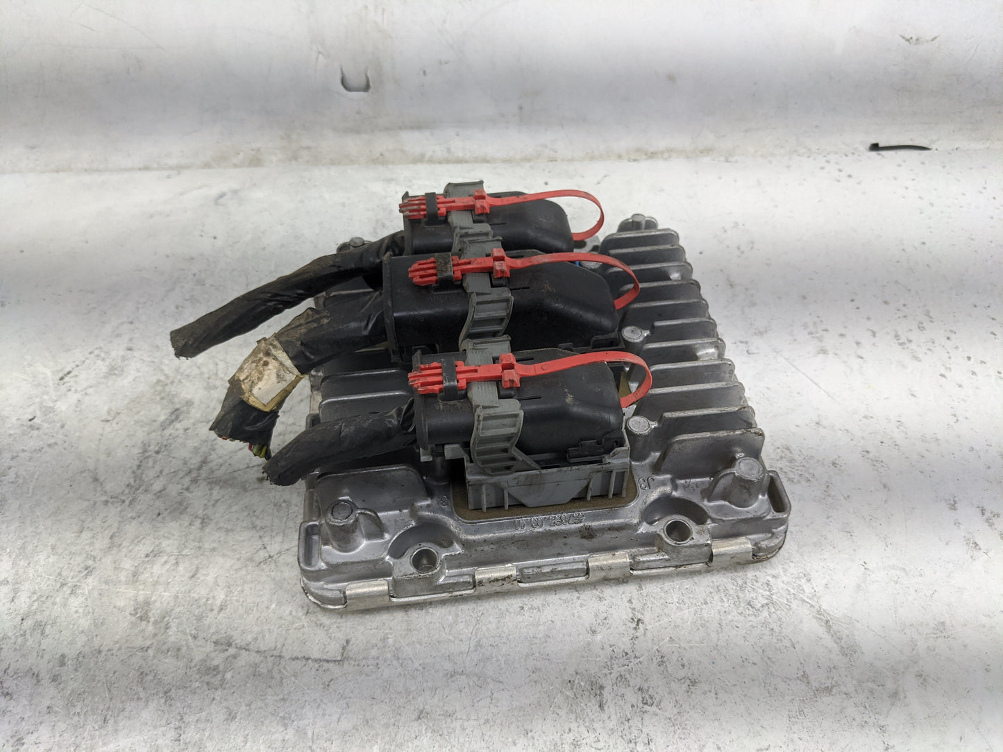 2004-2005 Cadillac Deville PCM Engine Control Computer ECU ECM PCU OEM P/N:12588944 12587465, 5WY7110GA, YHFR Fits Fits 2004