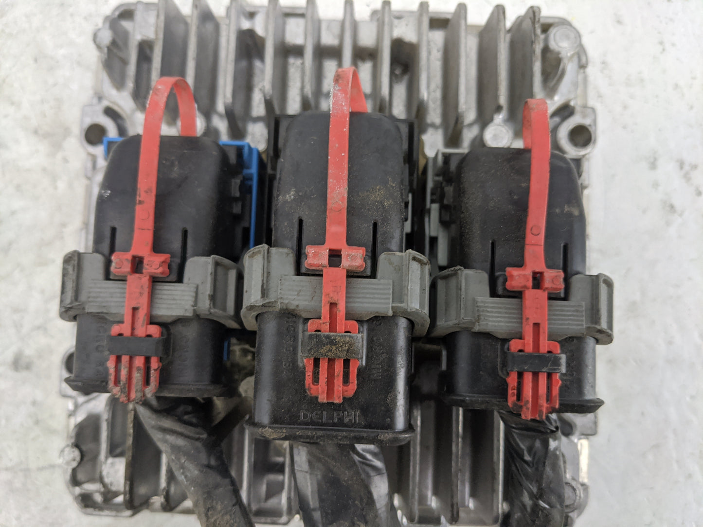 2004-2005 Cadillac Deville PCM Engine Control Computer ECU ECM PCU OEM P/N:12588944 12587465, 5WY7110GA, YHFR Fits Fits 2004