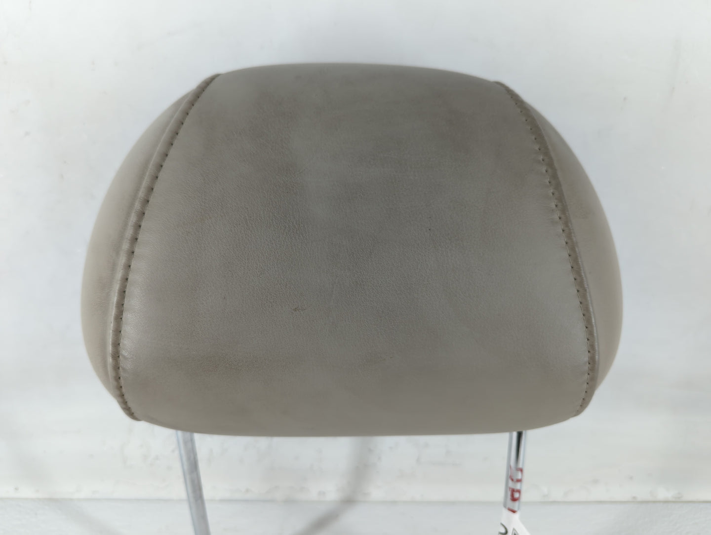 2004-2005 Cadillac Deville Headrest Head Rest Front Driver Passenger Seat Fits Fits 2004 2005 OEM Used Auto Parts - Oemuseda