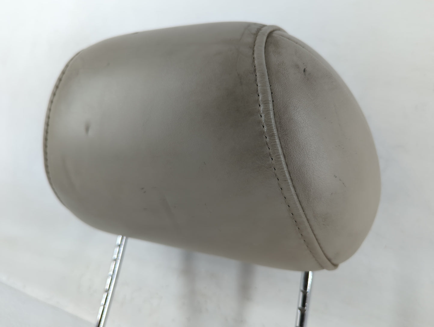 2004-2005 Cadillac Deville Headrest Head Rest Front Driver Passenger Seat Fits Fits 2004 2005 OEM Used Auto Parts - Oemuseda