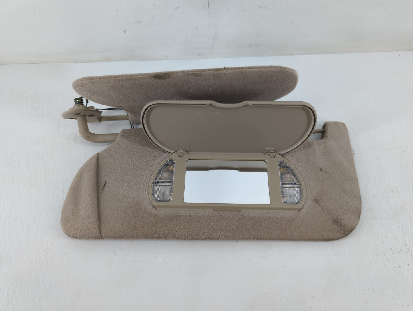 2000-2005 Cadillac Deville Sun Visor Shade Replacement Driver Left Mirror Fits Fits 2000 2001 2002 2003 2004 2005 OEM Used A