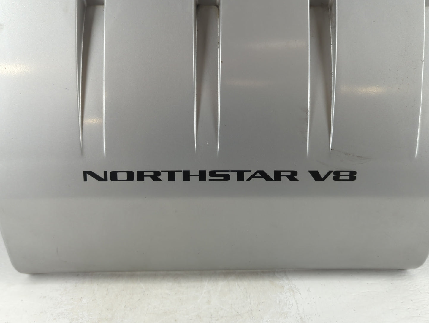 2004 Cadillac Deville Engine Cover - Oemusedautoparts1.com