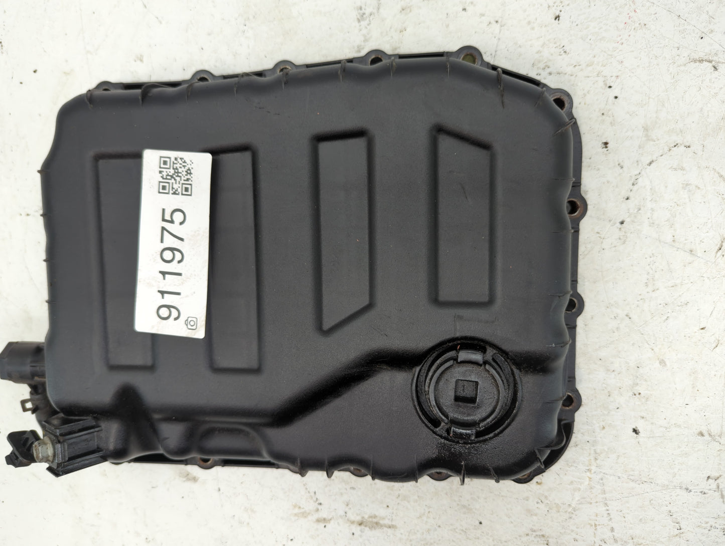 1994-2005 Cadillac Deville Engine Oil Pan P/N:45280-26100 Fits OEM Used Auto Parts - Oemusedautoparts1.com