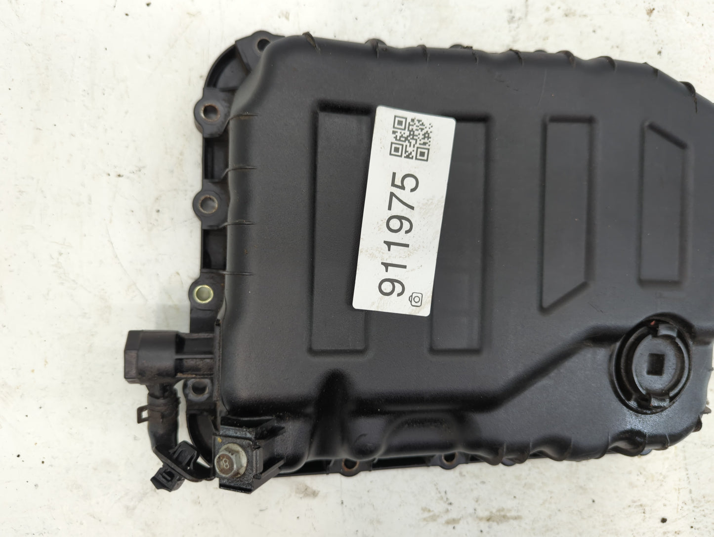 1994-2005 Cadillac Deville Engine Oil Pan P/N:45280-26100 Fits OEM Used Auto Parts - Oemusedautoparts1.com