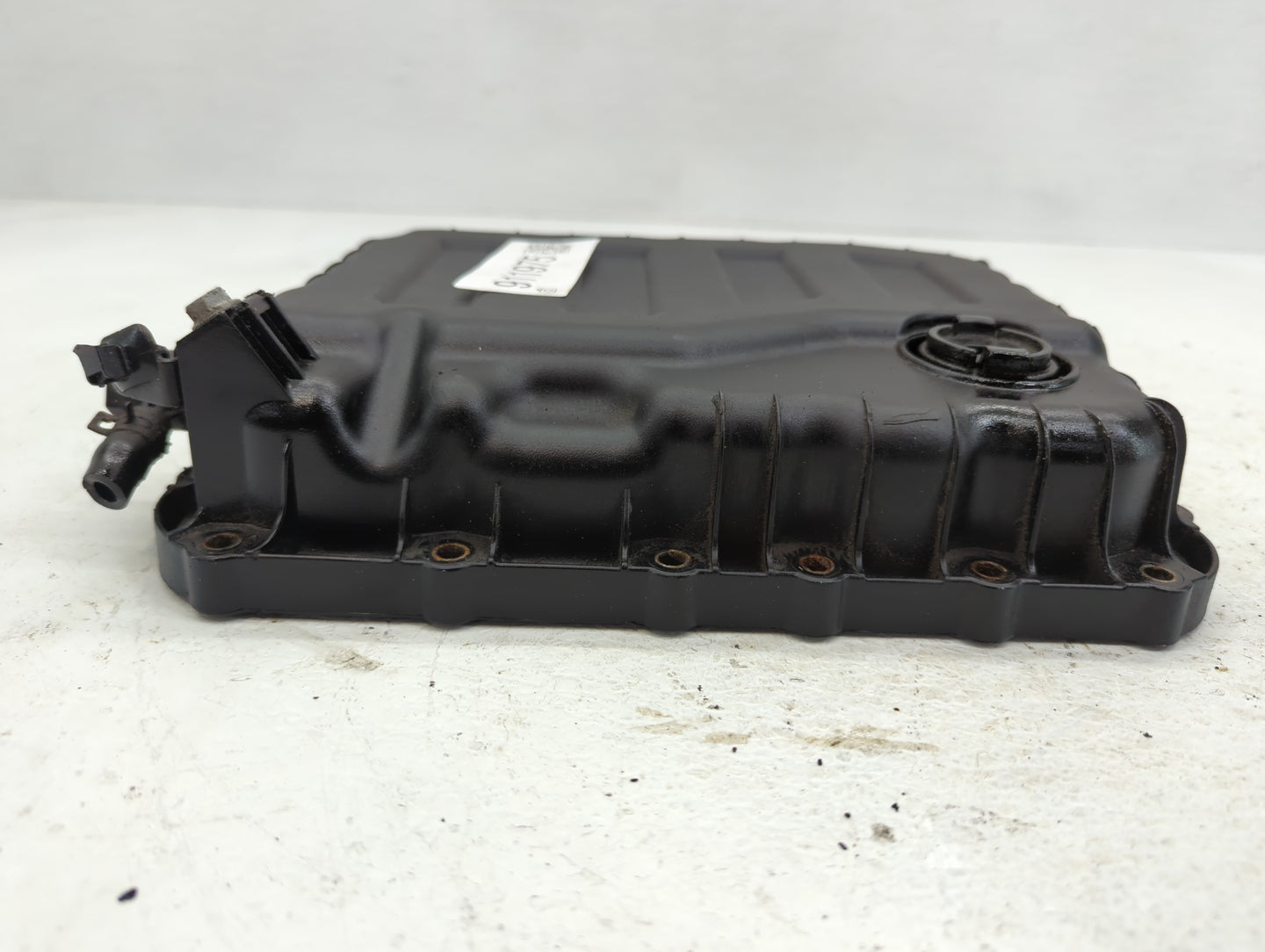 1994-2005 Cadillac Deville Engine Oil Pan P/N:45280-26100 Fits OEM Used Auto Parts - Oemusedautoparts1.com