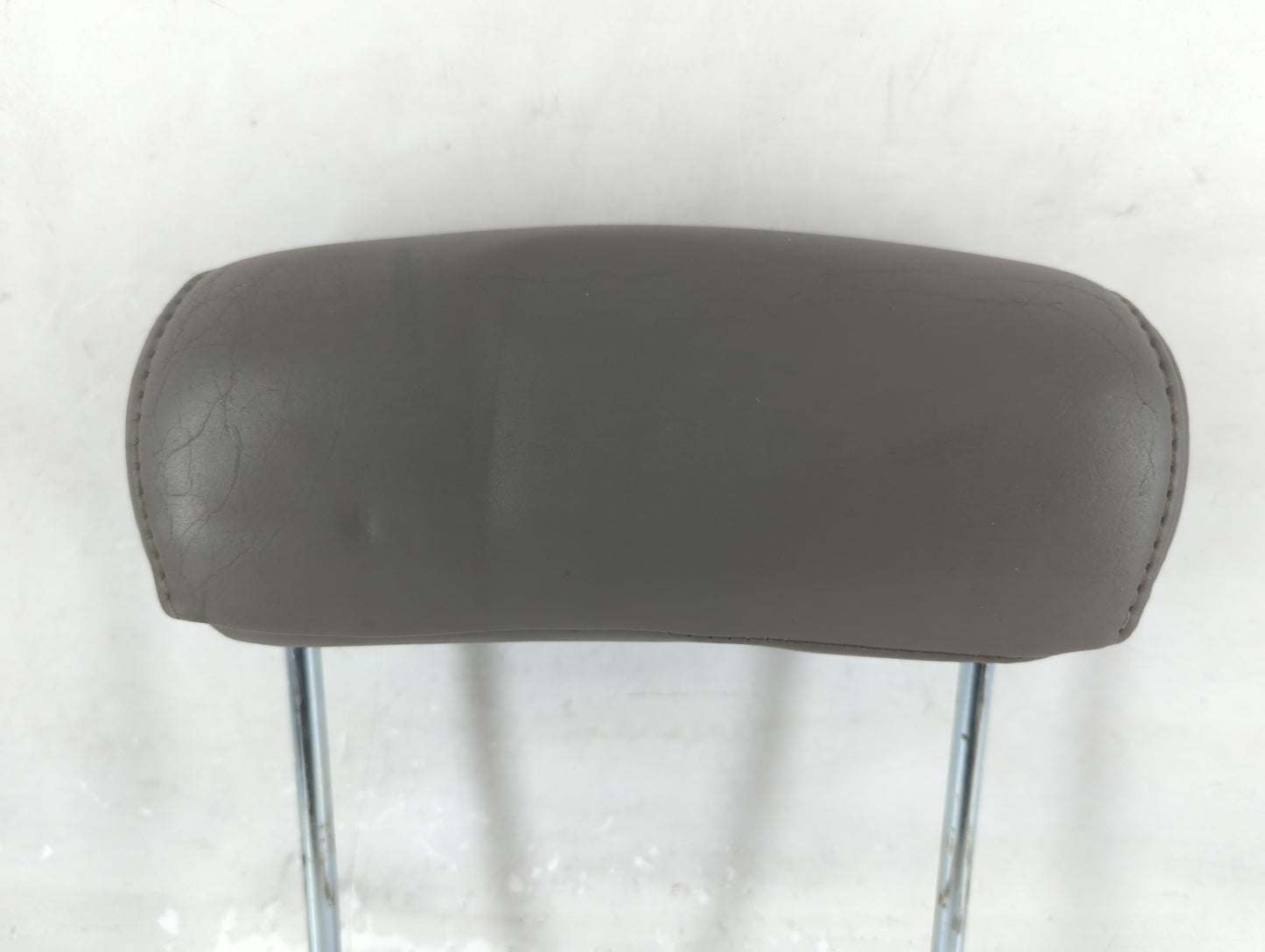 2003-2006 Cadillac Escalade Headrest Head Rest Rear Seat Fits Fits 2003 2004 2005 2006 OEM Used Auto Parts - Oemusedautopart