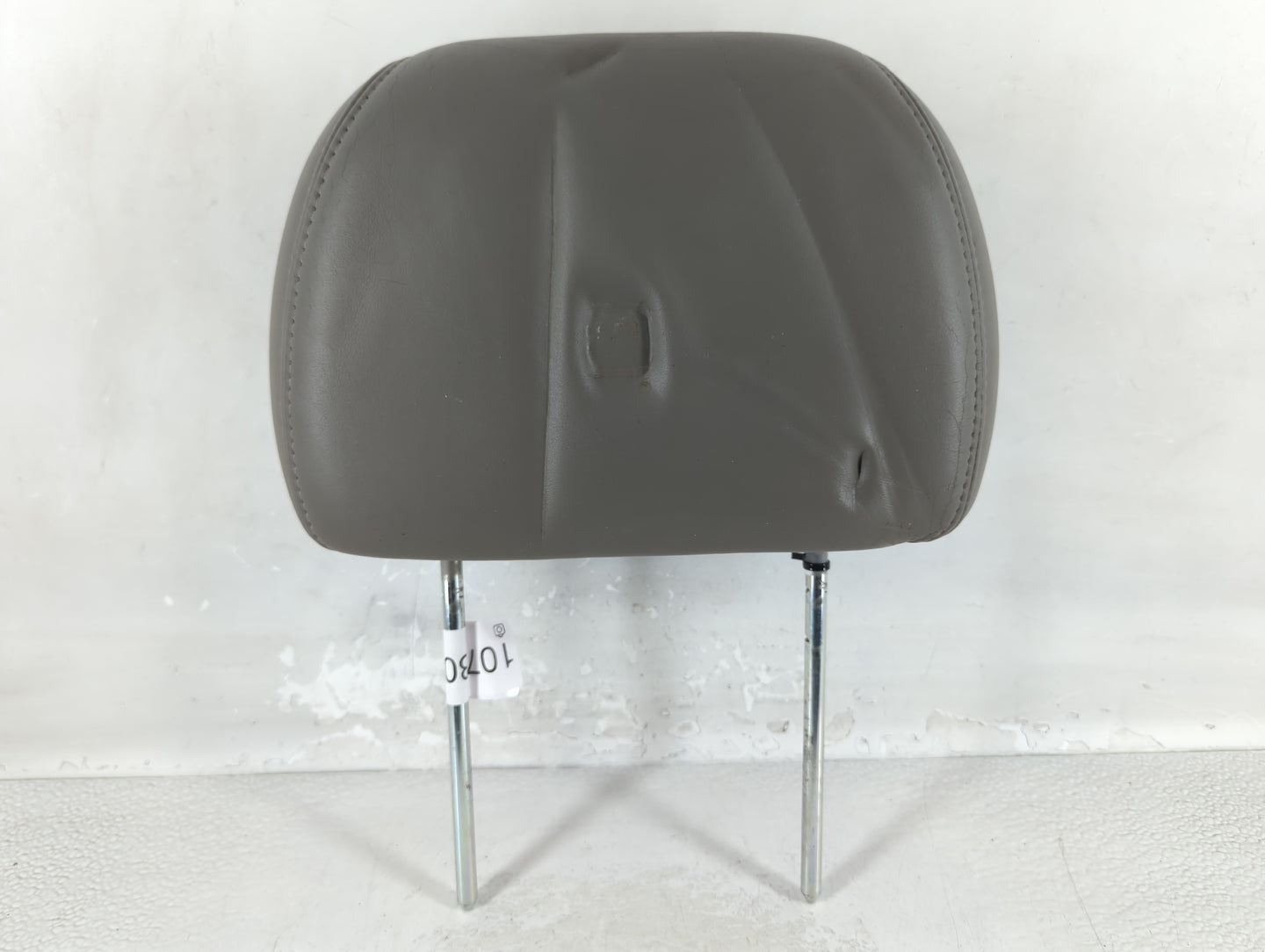 2003-2006 Cadillac Escalade Headrest Head Rest Rear Seat Fits Fits 2003 2004 2005 2006 OEM Used Auto Parts - Oemusedautopart