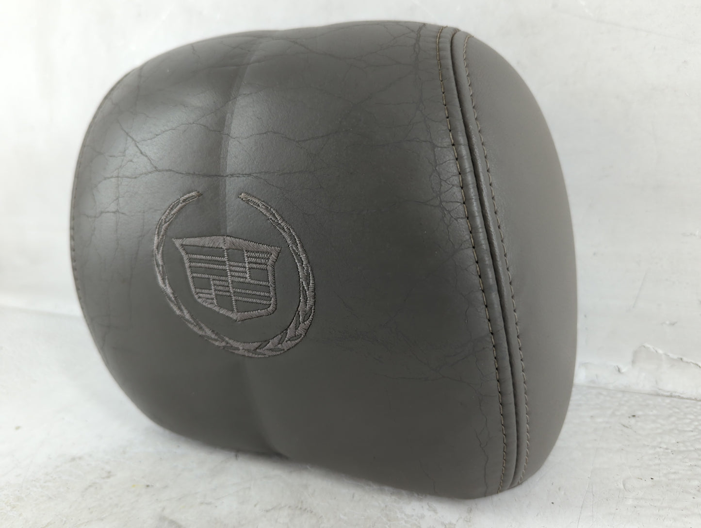 2003-2006 Cadillac Escalade Headrest Head Rest Front Driver Passenger Seat Fits Fits 2003 2004 2005 2006 OEM Used Auto Parts