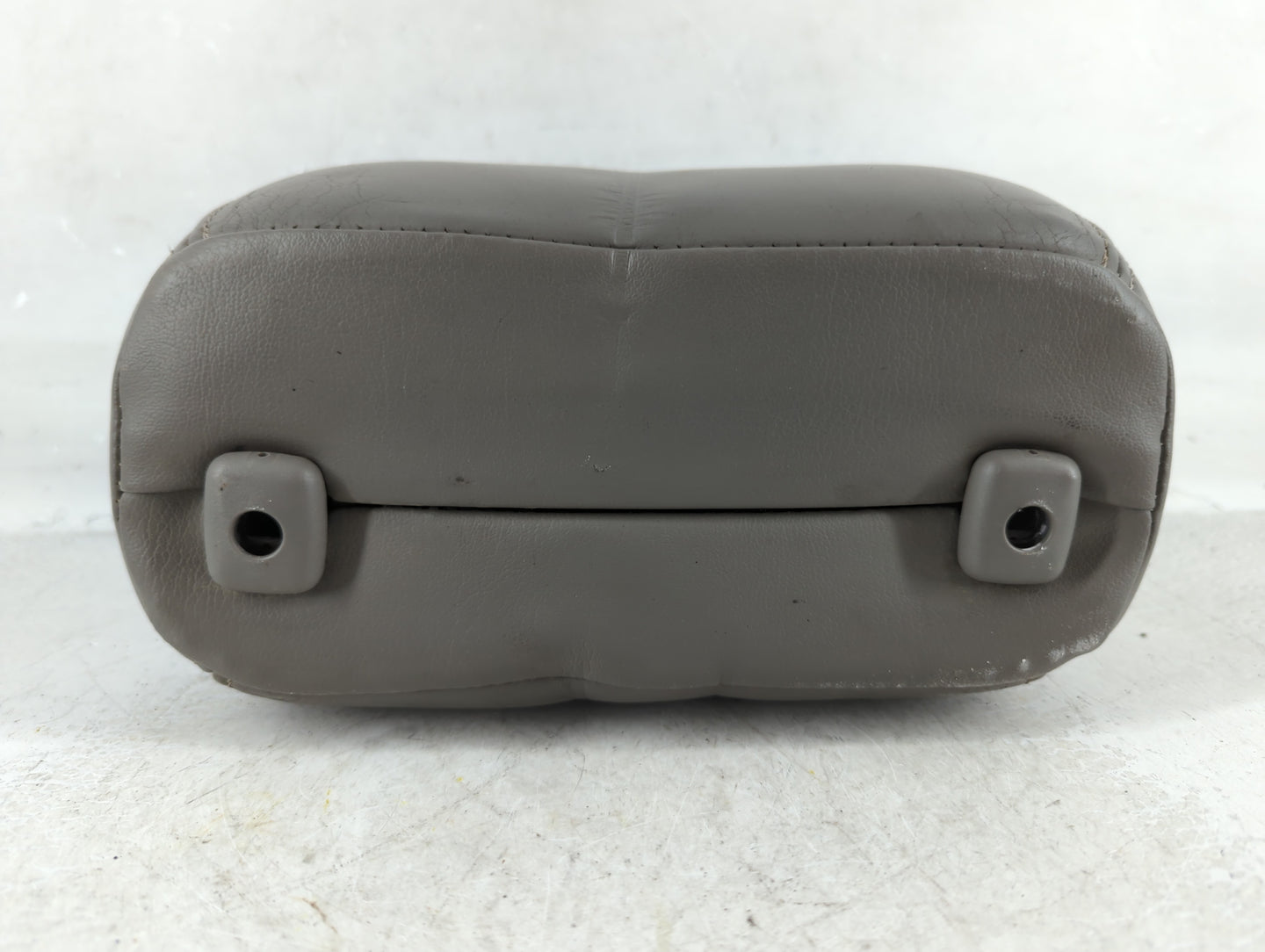 2003-2006 Cadillac Escalade Headrest Head Rest Front Driver Passenger Seat Fits Fits 2003 2004 2005 2006 OEM Used Auto Parts