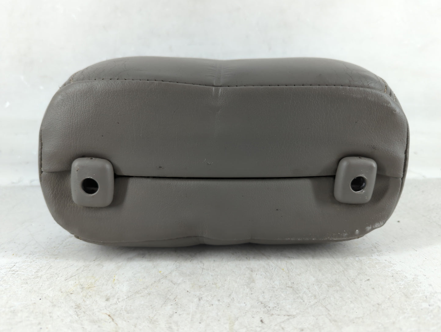 2003-2006 Cadillac Escalade Headrest Head Rest Front Driver Passenger Seat Fits Fits 2003 2004 2005 2006 OEM Used Auto Parts