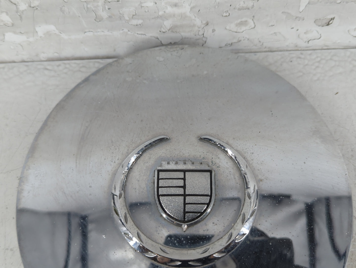 2004 Cadillac Escalade Rim Wheel Center Cap - Oemusedautoparts1.com