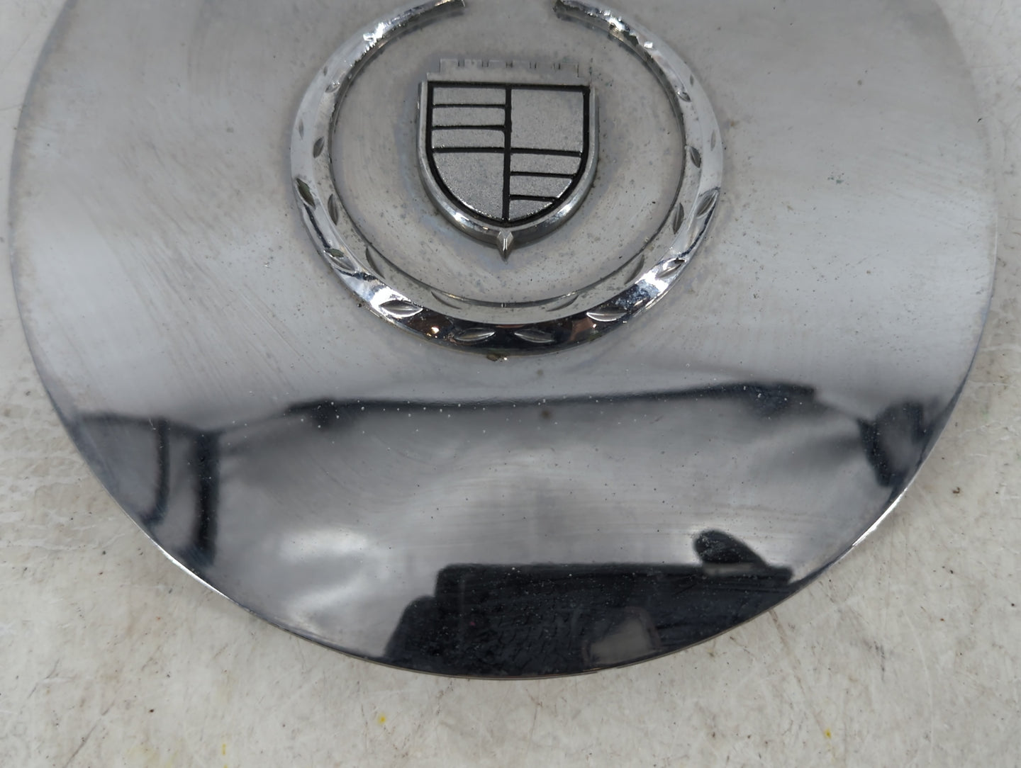 2004 Cadillac Escalade Rim Wheel Center Cap - Oemusedautoparts1.com