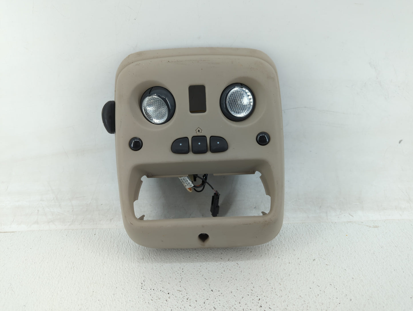 2003-2006 Cadillac Escalade Overhead Console W/rear Climate Control - Oemusedautoparts1.com